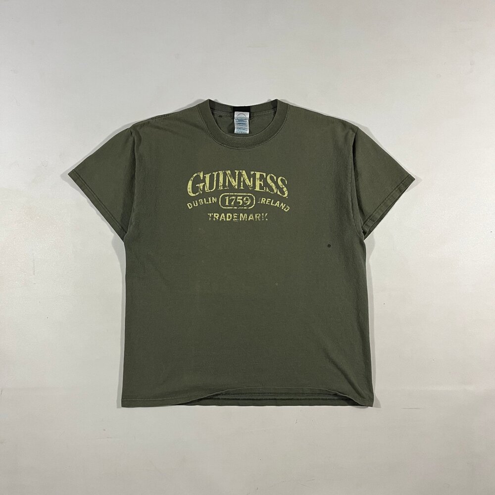 Vintage Guinness Dublin Ireland 1759 Trademark Olive Green Graphic Tee L